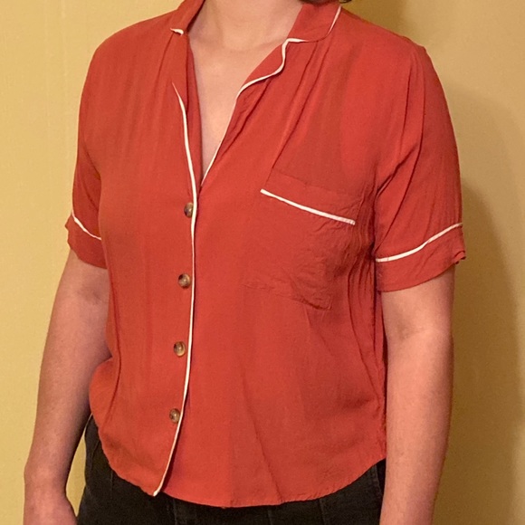 Coral button up blouse - Picture 2 of 3